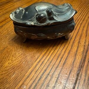 Old Vintage Art Nouveau Footed Trinket Dresser Jewelry Box Estate